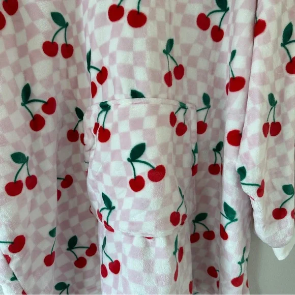 Women’s Cherry Patterned Hooded Blanket Sweatshirt